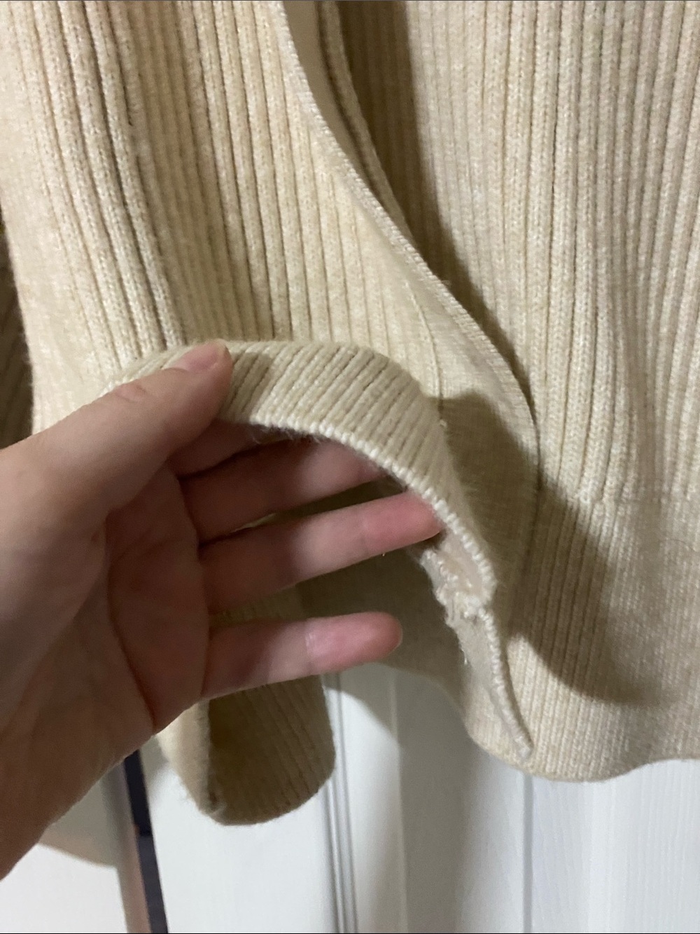 H&M Cream Ribbed V-Neck Button Cardigan - Picture 3 of 5